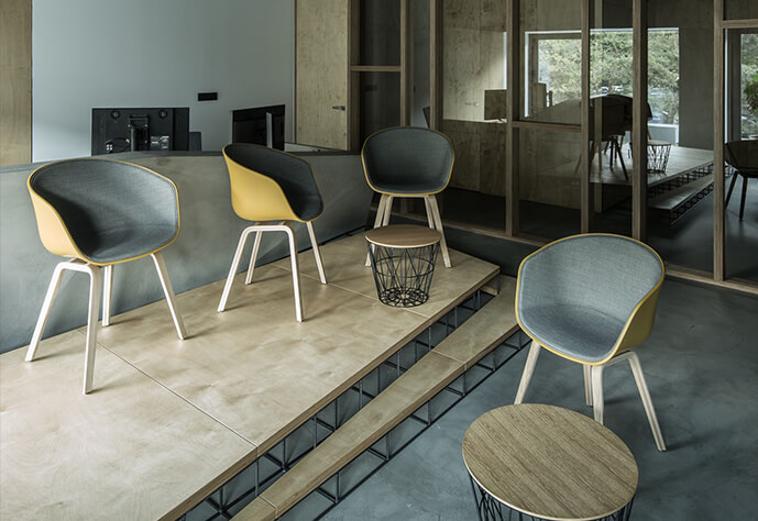 Office furniture shops in Doha | office furniture dealers in Qatar